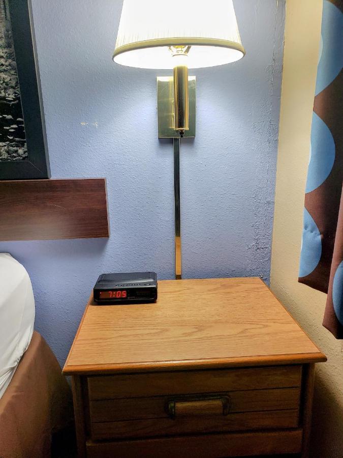 Super 8 By Wyndham Chariton Hotel Eksteriør billede